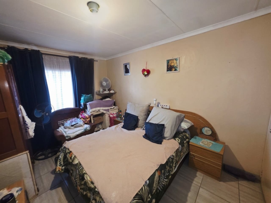 4 Bedroom Property for Sale in Oos Einde North West